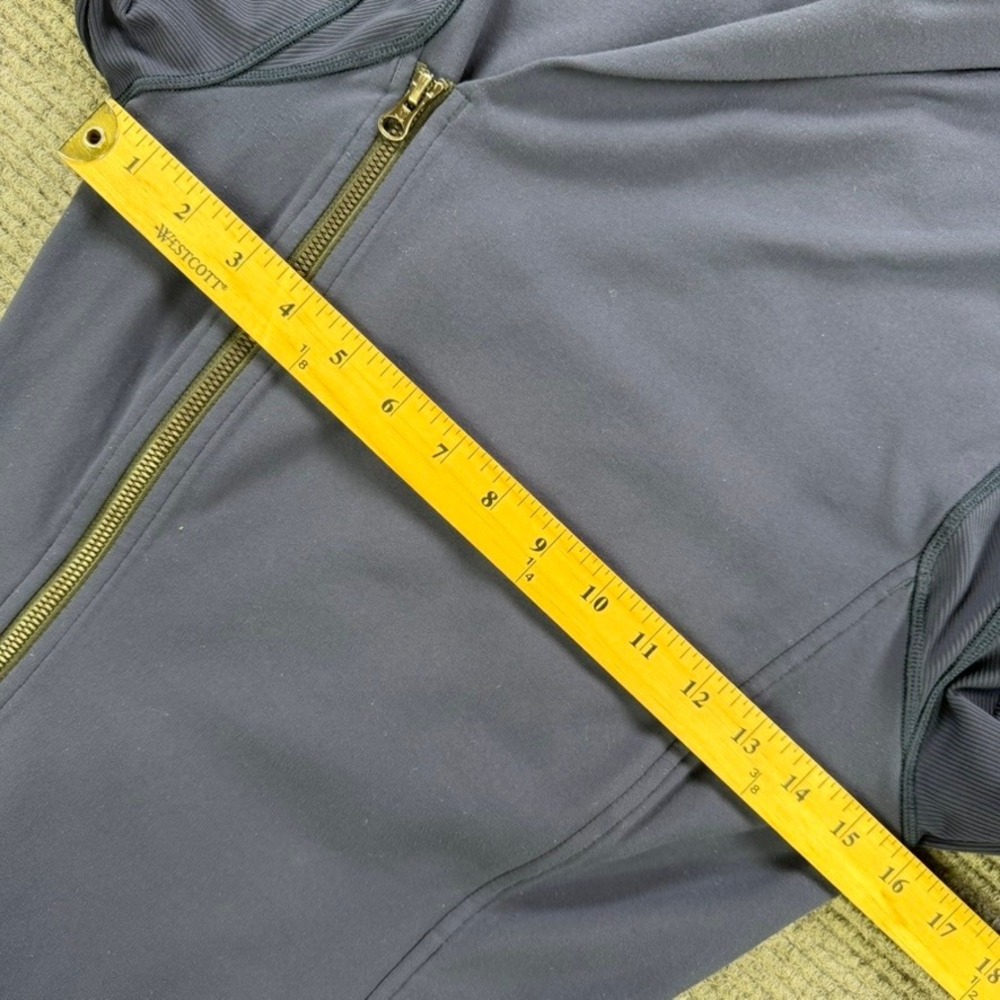 Lululemon Asymmetric Full Zip Jacket Navy Funnel Neck Thumbholes Womens 4 READ - Picture 8 of 11